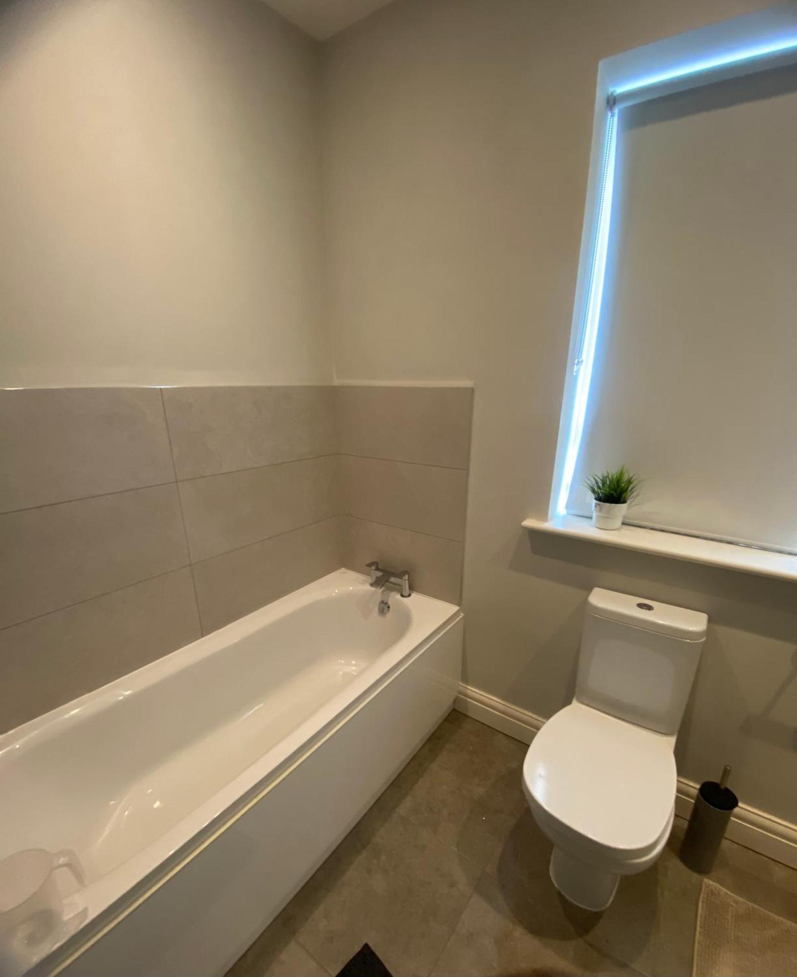 Extra Large Room In New House At Citywest Dublin Exterior photo