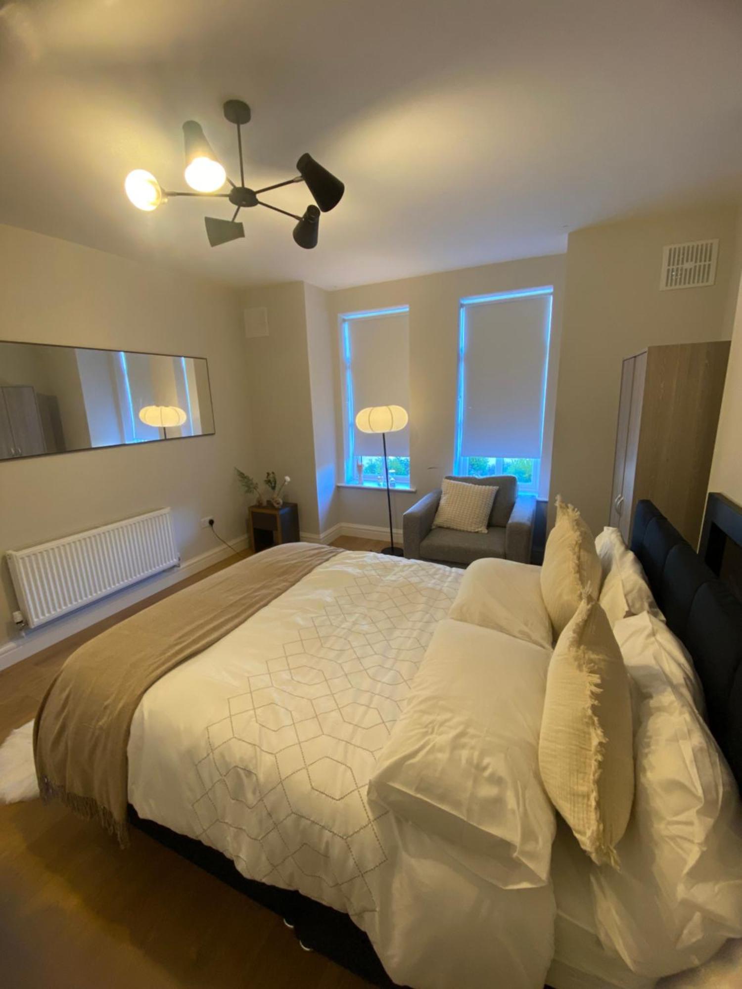 Extra Large Room In New House At Citywest Dublin Exterior photo